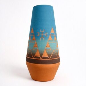 Sioux Pottery Blue Gradient Etched Vase Lakota Artist SD Signed Jeanne High Elk